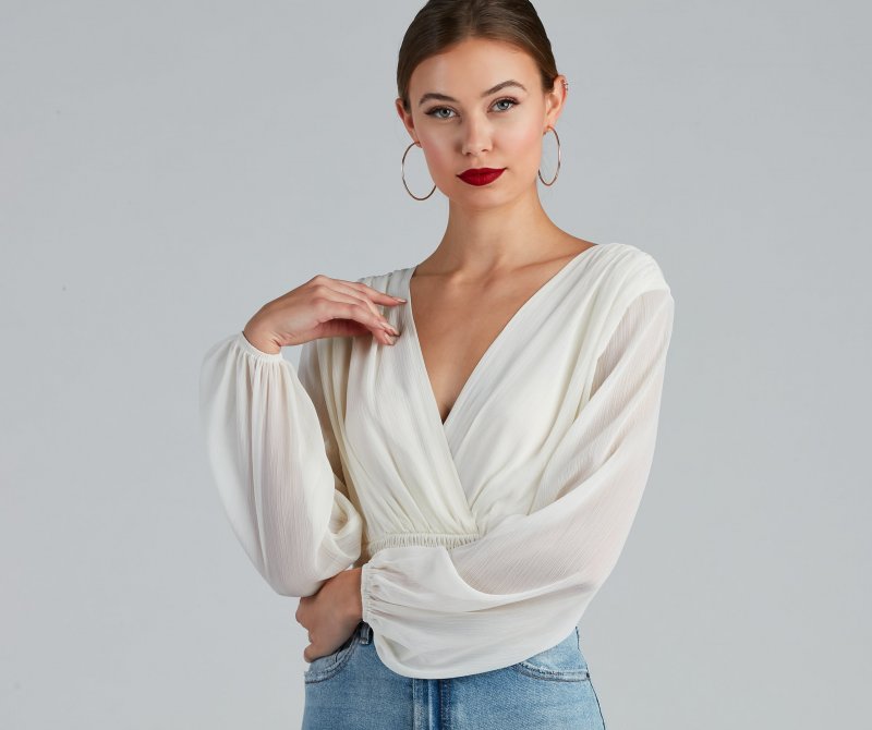 TableClothsUs Boho Dreams Surplice Peasant Woven Top