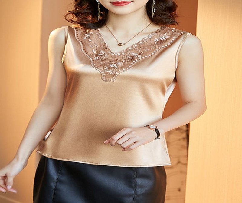 V-neck Lace Vest Sleeveless Blouse