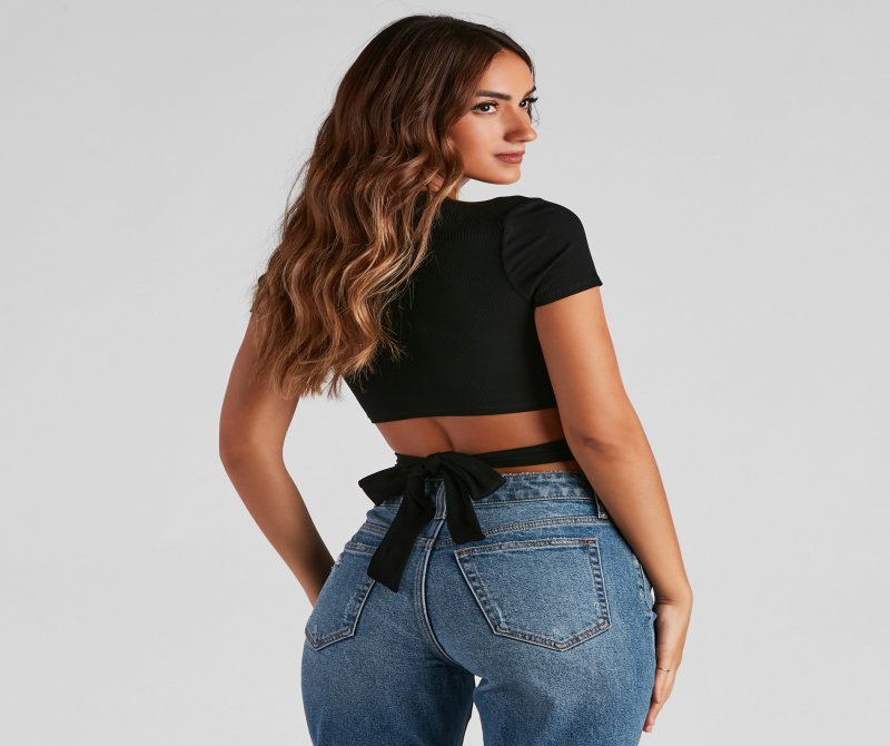TableClothsUs That's A Wrap Crew Neck Crop Tee