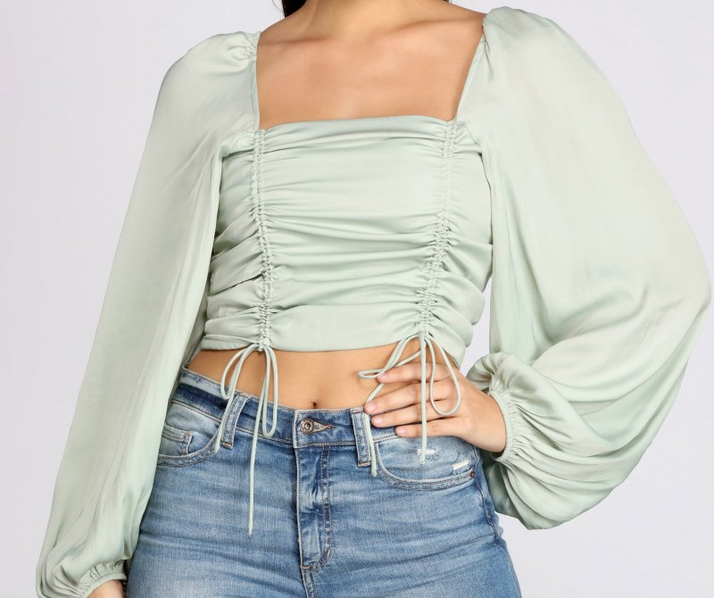 TableClothsUs Got That Chic Vibe Crop Top