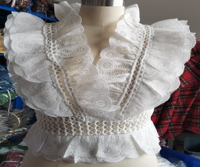 Fashion-2020 Autumn New Sleeveless Slim-fit Ruffled Lace Shirt Temperament Hollow Crochet Pullover Top All-match Fashion