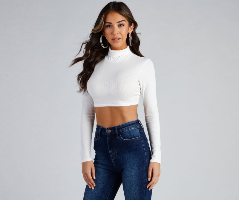 TableClothsUs Feeling Knit Long Sleeve Crop Top