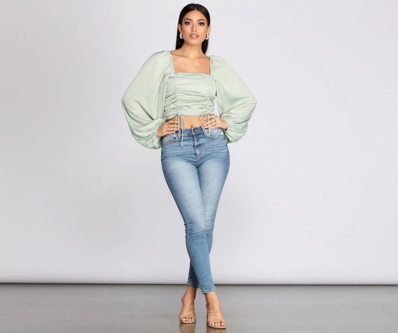 TableClothsUs Got That Chic Vibe Crop Top
