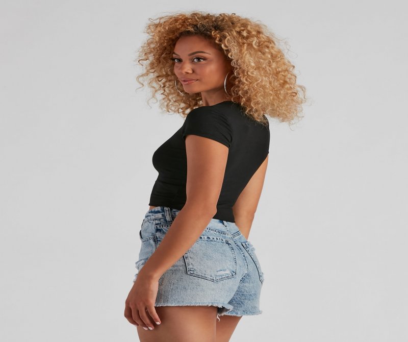 TableClothsUs Casual Must-Have Crew Neck Crop Top